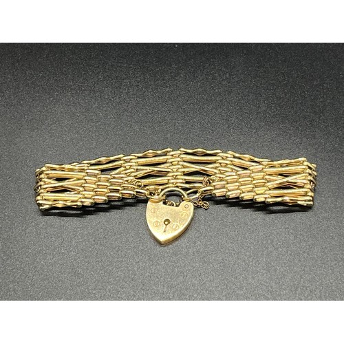 12 - Antique 9ct gold gate bracelet with padlock clasp 15.10 grams