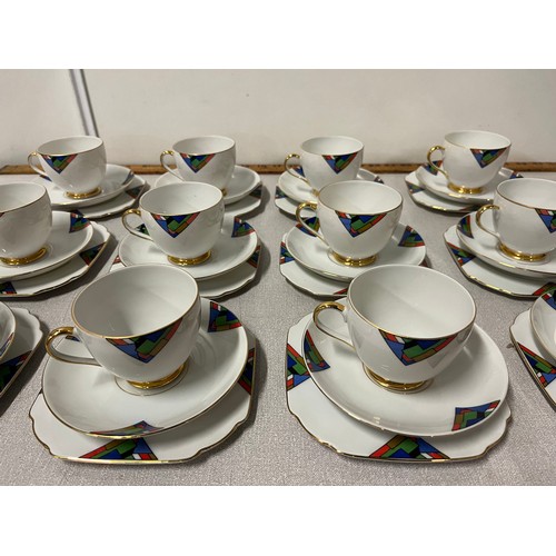 28 - 36 Piece Czechoslovakian Art Deco/Geometric Victoria China tea set