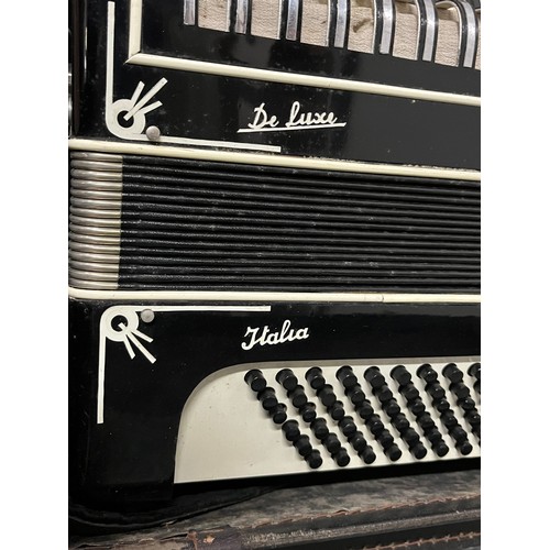 72 - 120 bass pietro piano accordion in original case