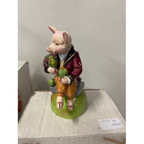 82 - Royale Stratford Master pig along with Royale Stratford pig & Huntsman fox, all limited editions.
Ta... 