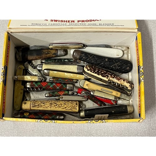 70 - Large collection of 22 Antique/Vintage collectors knives to include Newton, Richards & Tramontina et... 