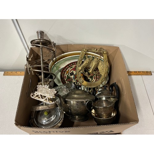 386 - Box of misc to include  full silver plate tea set, Christmas candle holder etc.