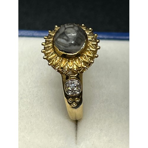 9 - Antique 9ct gold ladies ring