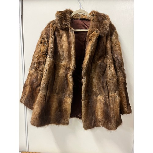 164 - Vintage Victor Segal ladies musquash fur jacket along with Vintage fur stole with hook & eye fastene... 