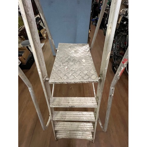 384 - Large set of aluminium decorators ladders.