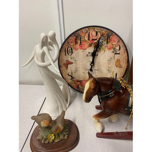 465 - Selection of collectibles to include horse and cart, Geisha figurine and Wade water jug.