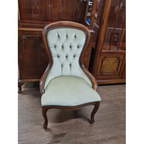 46 - Antique Victorian button back bedroom chair.