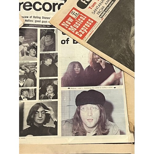 60 - Large collection of vintage music related papers fron the 60s/70s (Deep Purple, The Bee Gees, The Be... 