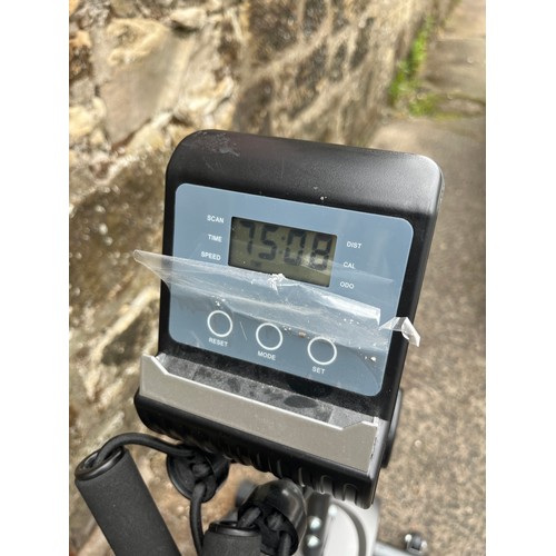 378 - HomCom stationary cycling bike with LCD monitor.