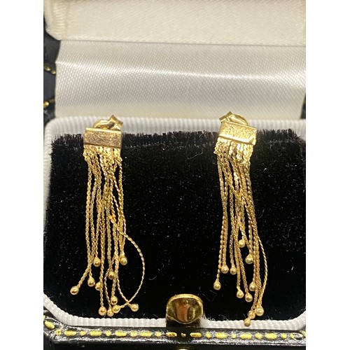13 - 9ct gold multi strand chain style earrings.