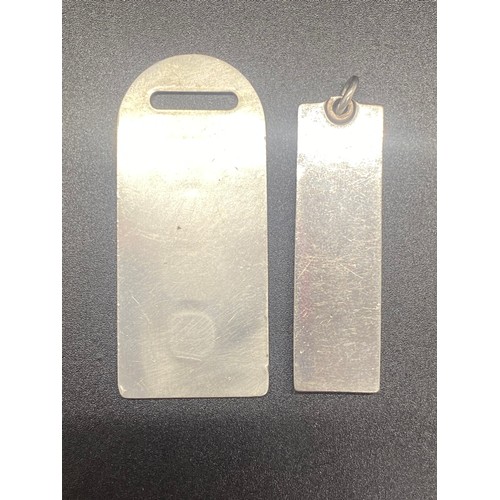 28 - 2 silver ingot pendants 28.6g