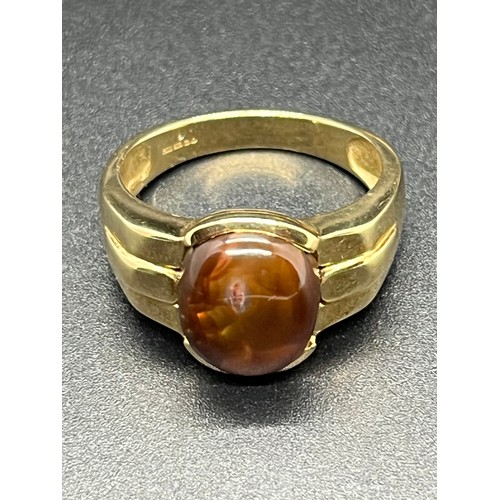 22 - Large  9ct gold gents ring with tiger eye 6.4 grams