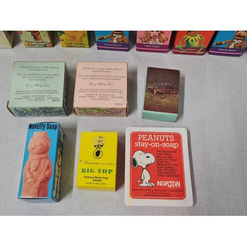 49 - Collection of vintage novelty soaps to include The Muppet Show etc.