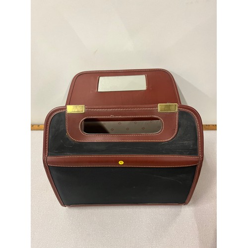 102 - Vintage Samsonite cabin/vanity case.