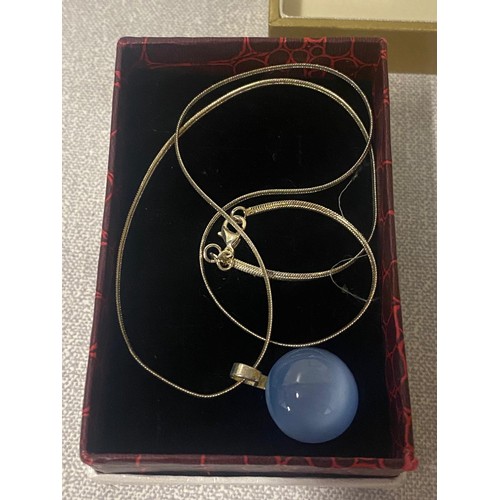 71 - 5 boxed silver jewellery set to include silver Veronese chain and earrings etc.