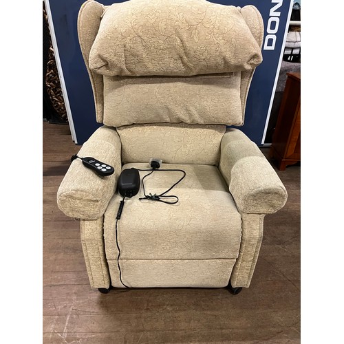 365 - The Cheshire Lift & recline cosi chair.