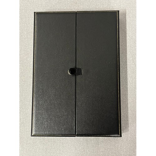 91 - Vintage coral & fresh water pearl necklace with 14ct gold clasp. 24