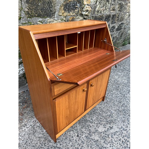 185 - 2 door 1 drawer teak writing bureau model 823L possibly Sutcliffe? with key.