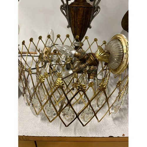 320 - Selection of vintage lighting to include chandelier & lamp etc.