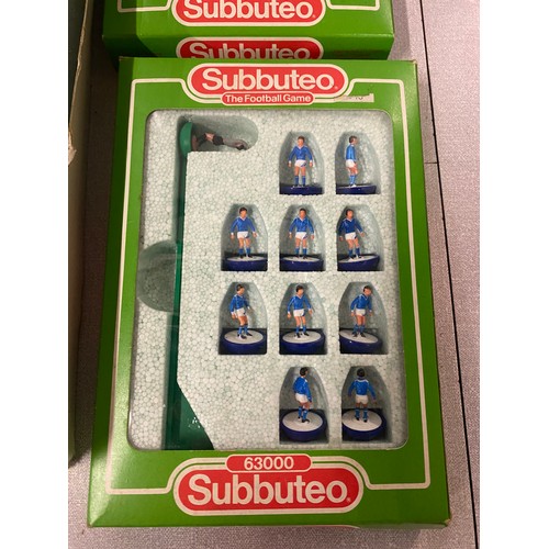 324 - Subbuteo the football game Club edition with paperwork and teams Everton and Hibernian etc.