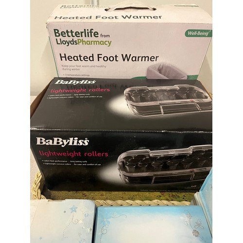 450 - Boxed Babyliss lightweight rollers, betterlife foot warmer and selection of new boxed from me to you... 