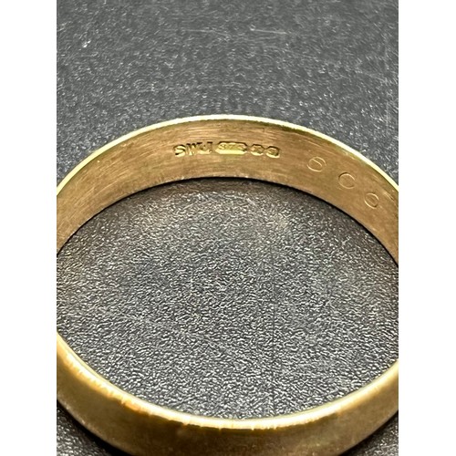 34 - 9ct gold gents band ring 3.93 grams