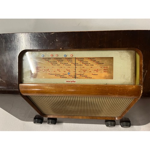 461 - Vintage murphy a 168m valve radio