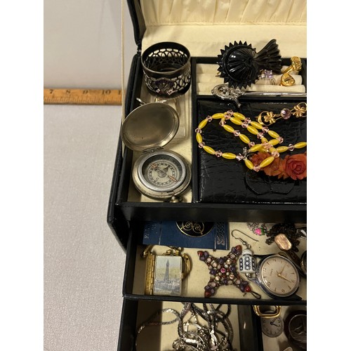 49 - Jewellery box & contents to include cameo brooches etc