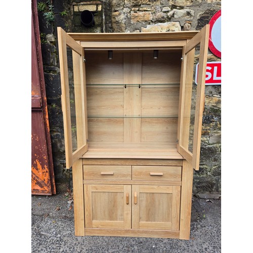 116 - Glazed display wall cabinet with 2 drawers 4 doors, 2 piece.