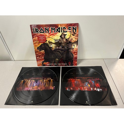 200B - Iron Maiden Death on The Road double picture discs 12