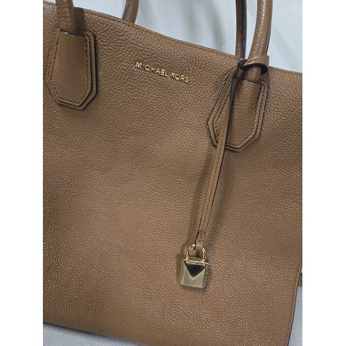 293 - Genuine Michael Kors Mercer large tote leather bag with dust cover.