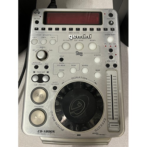 497 - GEMINI CD-1800X Professional DJ Scratch Mixer along with pair of Sony speakers.