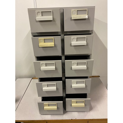 572 - 5 bisley storage drawers