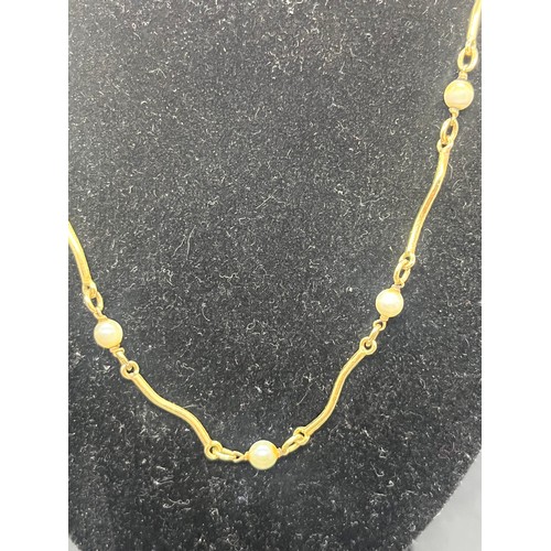 64 - 9ct gold & fresh water pearl necklace