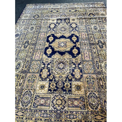 415 - Large antique hand made wool rug 6ft 5