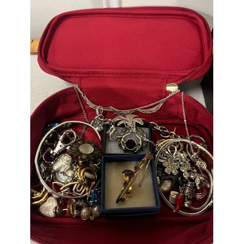 48 - Box of assorted costume jewellery to include 925 silver, rings, Mexican, Filigree etc.