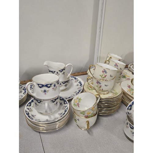 263 - 4 tea sets to include Paragon, Roslyn China, Royal Standard & Royal Imperial.