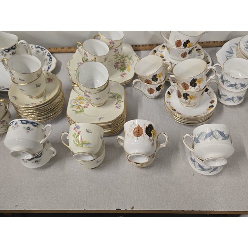 263 - 4 tea sets to include Paragon, Roslyn China, Royal Standard & Royal Imperial.