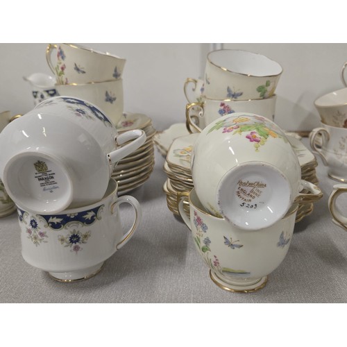 263 - 4 tea sets to include Paragon, Roslyn China, Royal Standard & Royal Imperial.