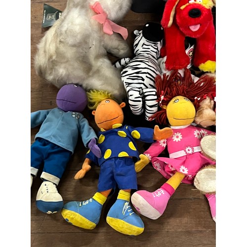 457 - Large selection of soft toys to include Tweenies, Snoopy & sister Belle, Dog door stop, Clifford the... 