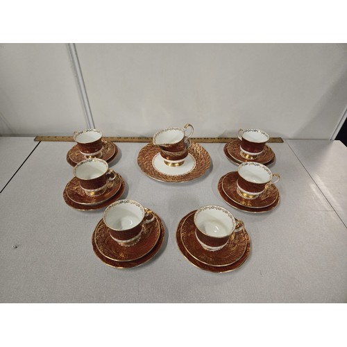 528 - 21 Piece Elizabethan 'Sovereign' tea set.