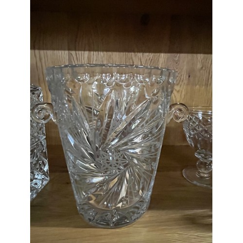 349 - Selection of crystal to include whisky decanter, 6 glasses & ice bucket.