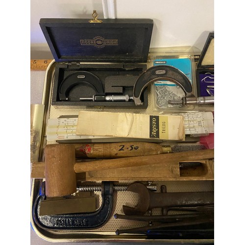 455 - Tray of vintage tools to include moore & wright micrometres etc