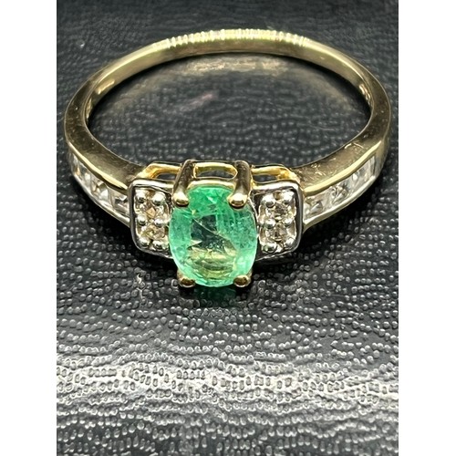 1 - 10k gold & green stone ring
2.08grams