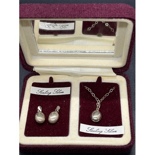 87 - sterling silver coffee bean design chain, pendant & earing set