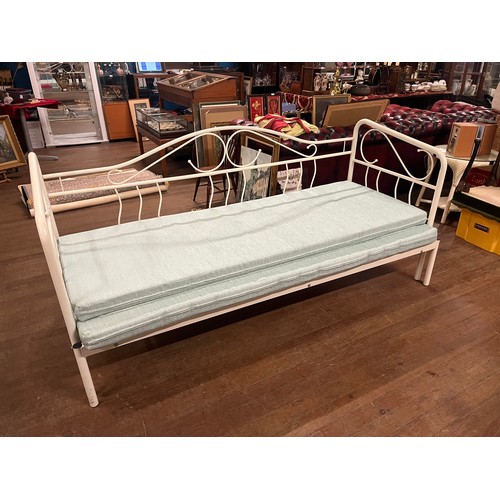 315 - metal day bed with mattress