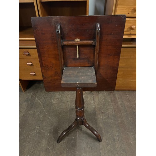 253 - square mahogany tilt top table