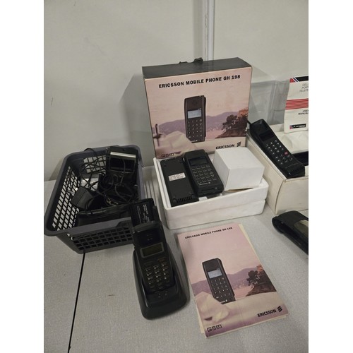 373 - Selection of vintage boxed & unboxed mobile phones to include Motorola cellular portable telephone 8... 