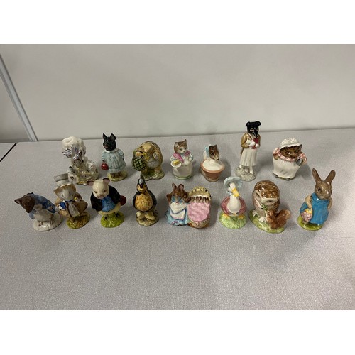 28 - 15 Beswick Beatrix Potter figures to include Sally Henny Penny, Hunka Munca & Pickles etc all circa ... 