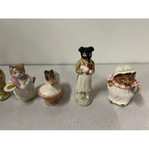 28 - 15 Beswick Beatrix Potter figures to include Sally Henny Penny, Hunka Munca & Pickles etc all circa ... 